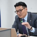 “Тэтгэврийн шударга тогтолцооны шинэчлэл”-ийн төслийг УИХ-д өргөн барилаа